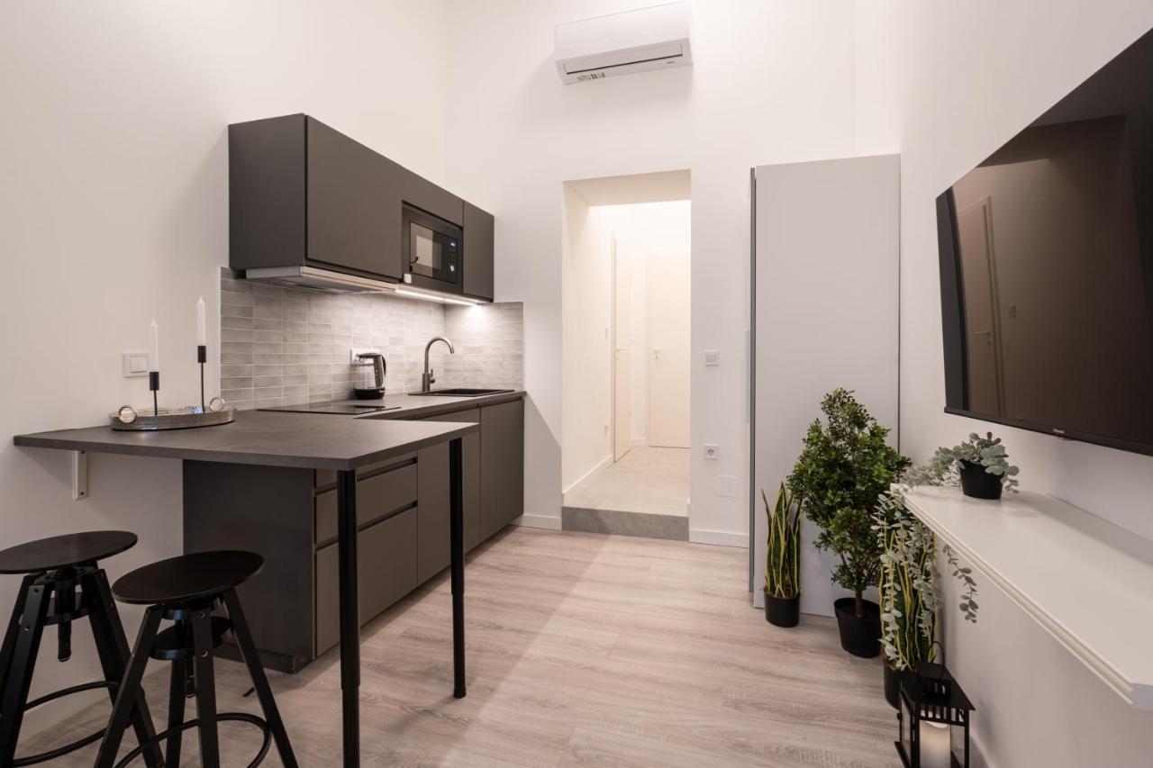 D48 - Central Boulevard Residence - Best Location By Bqa Βουδαπέστη Εξωτερικό φωτογραφία